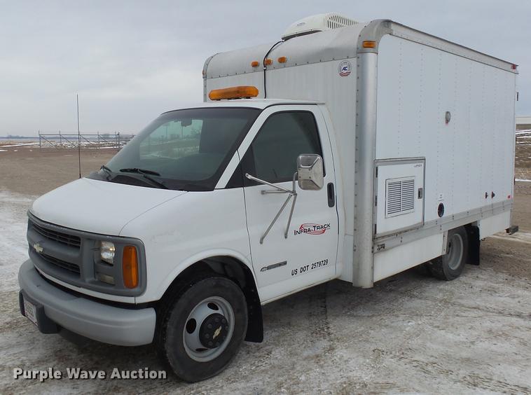 image for item DX9104 2002 Chevrolet Express G3500 van with Cues mainline sewer camera and lateral launch system