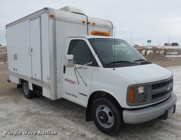 image for item DX9104 2002 Chevrolet Express G3500 van with Cues mainline sewer camera and lateral launch system