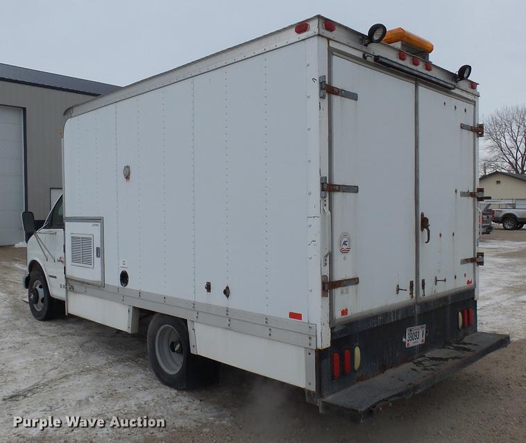 image for item DX9104 2002 Chevrolet Express G3500 van with Cues mainline sewer camera and lateral launch system