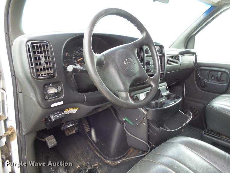 image for item DX9104 2002 Chevrolet Express G3500 van with Cues mainline sewer camera and lateral launch system