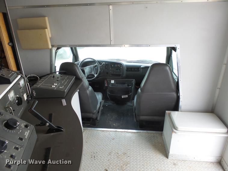 image for item DX9104 2002 Chevrolet Express G3500 van with Cues mainline sewer camera and lateral launch system