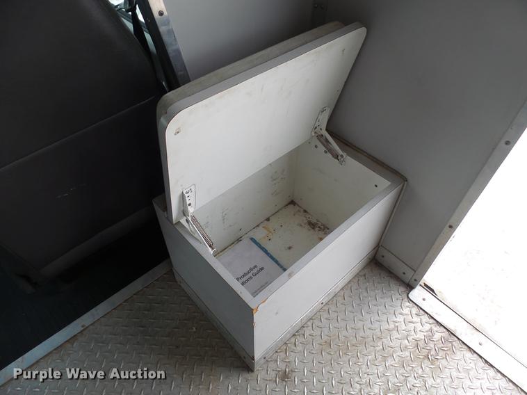 image for item DX9104 2002 Chevrolet Express G3500 van with Cues mainline sewer camera and lateral launch system