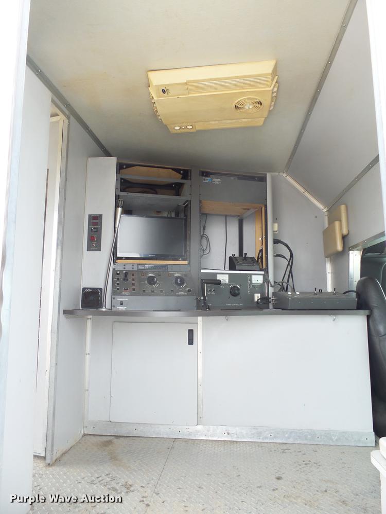 image for item DX9104 2002 Chevrolet Express G3500 van with Cues mainline sewer camera and lateral launch system