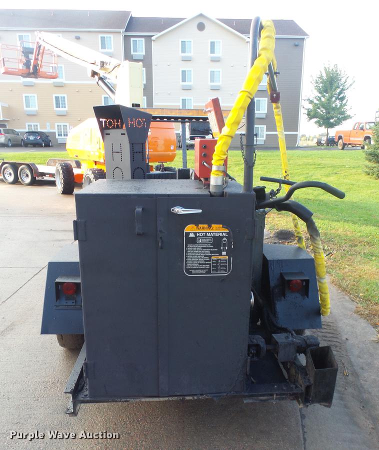 image for item DX9133 1998 Cimline 105D melter applicator