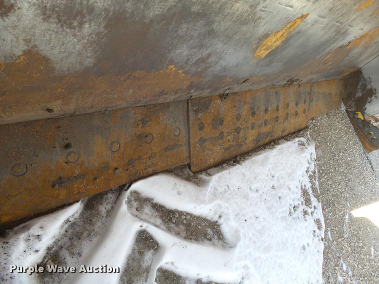 image for item DX9148 2011 Ashland I-180 TS2 scraper