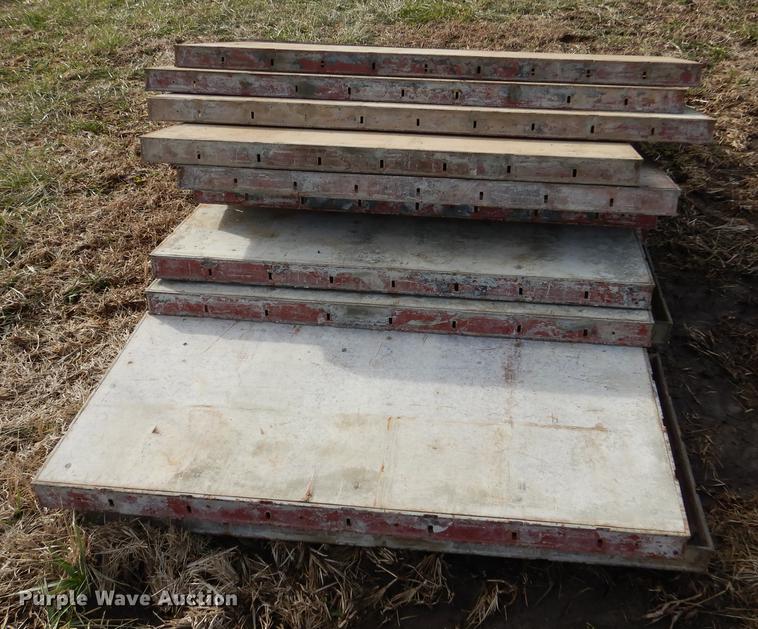 image for item DX9466 (163) Simons concrete forms