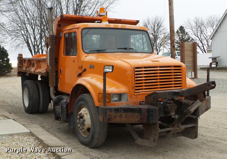 image for item DX9742 2001 International 4700 dump truck