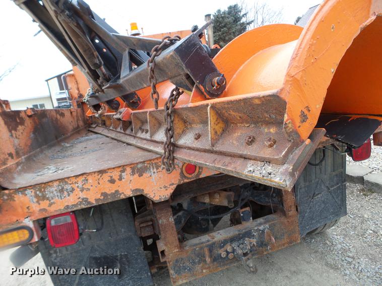 image for item DX9742 2001 International 4700 dump truck