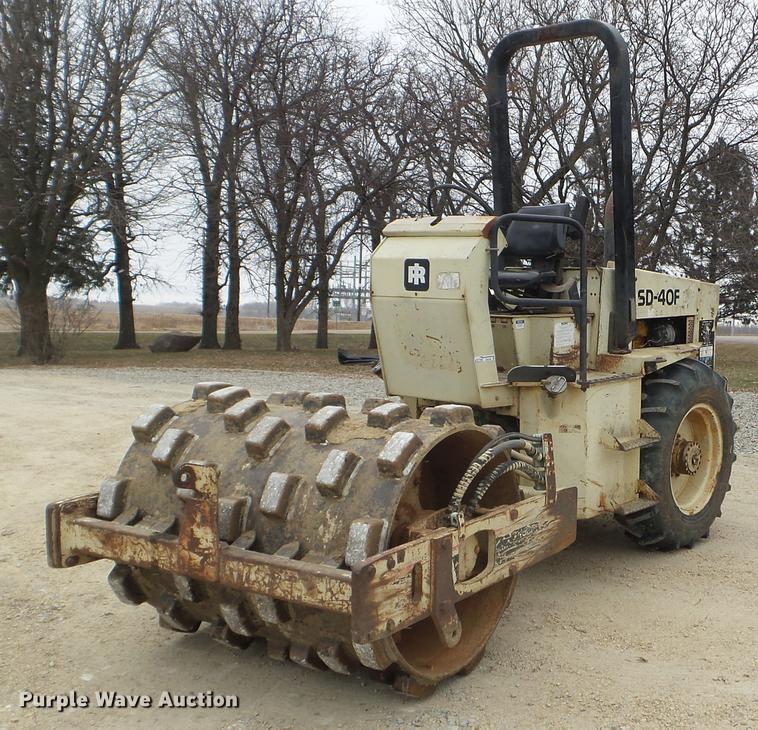 image for item DX9745 1995 Ingersoll Rand SD40F single drum vibratory compactor