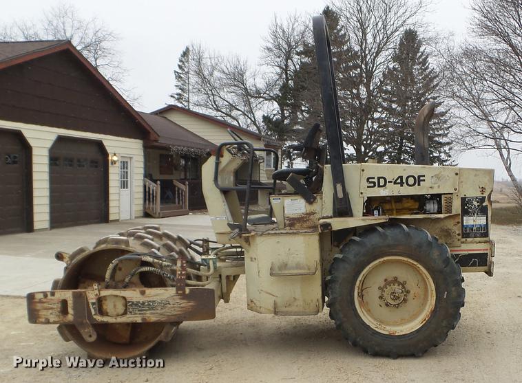 image for item DX9745 1995 Ingersoll Rand SD40F single drum vibratory compactor