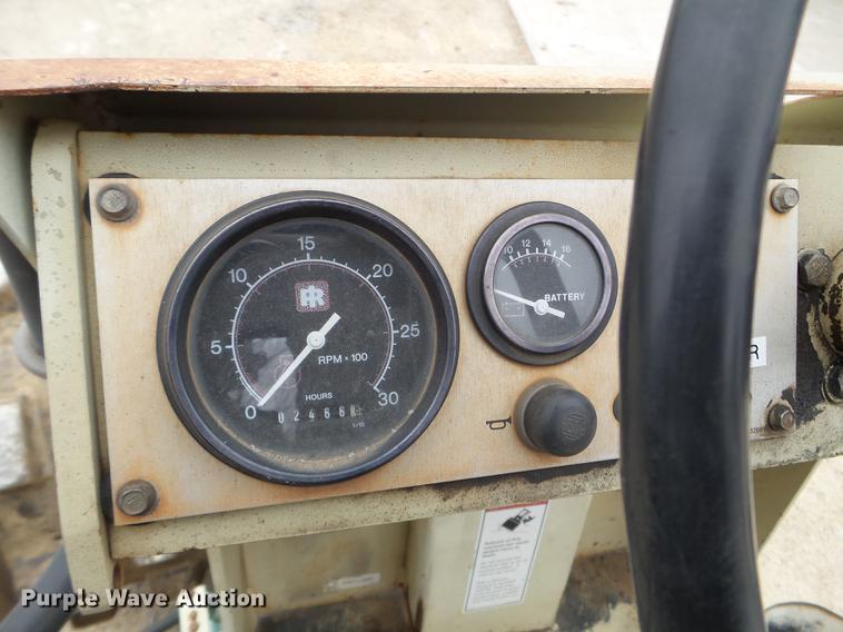 image for item DX9745 1995 Ingersoll Rand SD40F single drum vibratory compactor