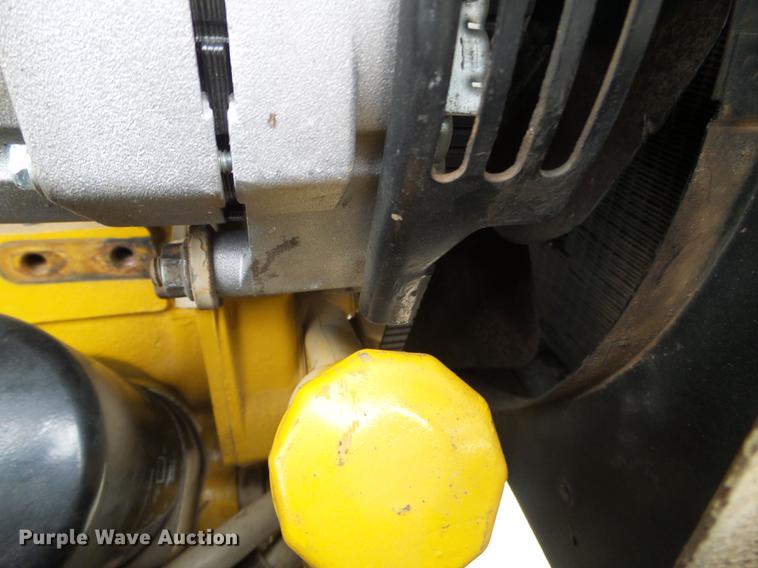 image for item DX9745 1995 Ingersoll Rand SD40F single drum vibratory compactor