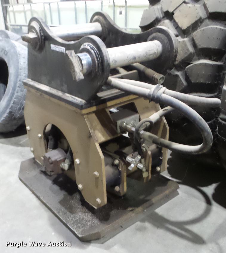 image for item DX9746 Plate compactor