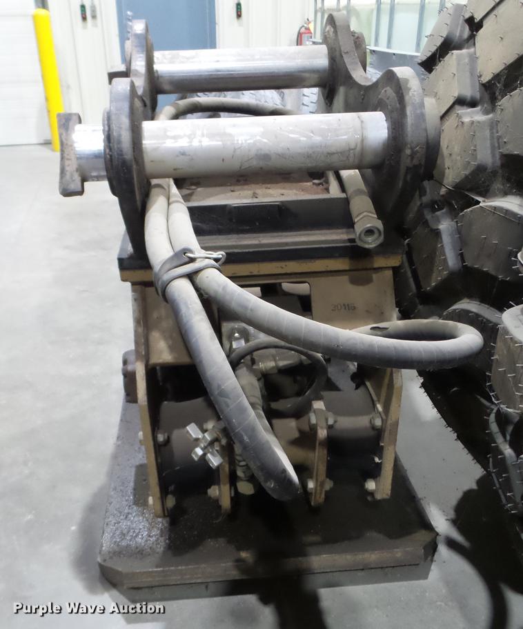 image for item DX9746 Plate compactor