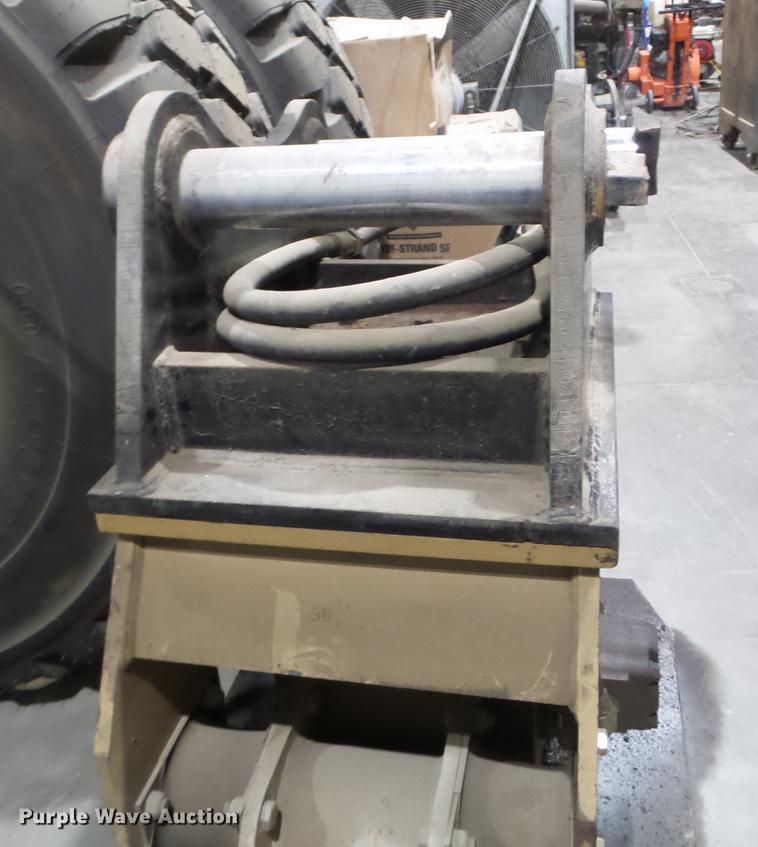 image for item DX9746 Plate compactor