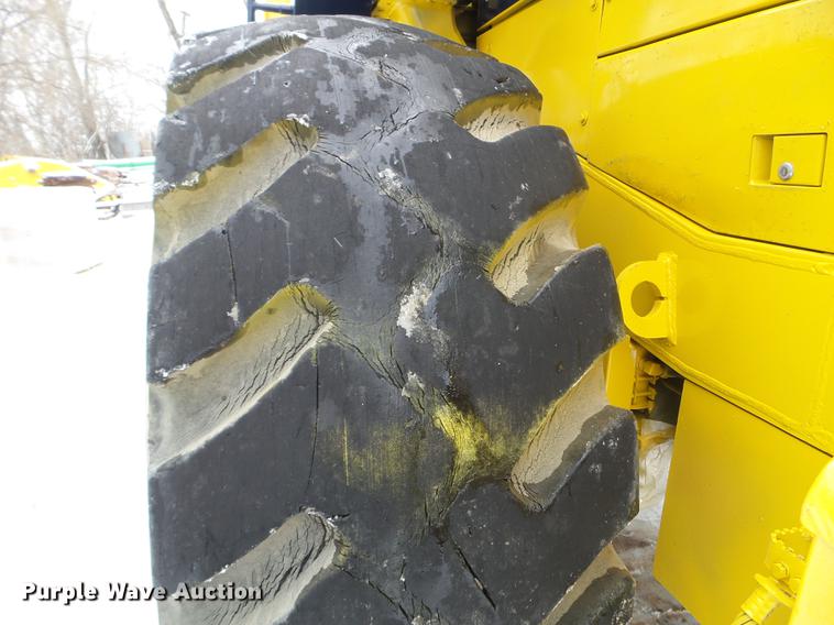 image for item DX9748 1986 Komatsu WA500-1 wheel loader