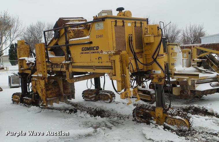 image for item DX9749 1980 Gomaco GT6300 Commander III paver