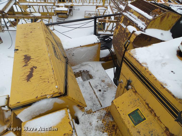 image for item DX9749 1980 Gomaco GT6300 Commander III paver