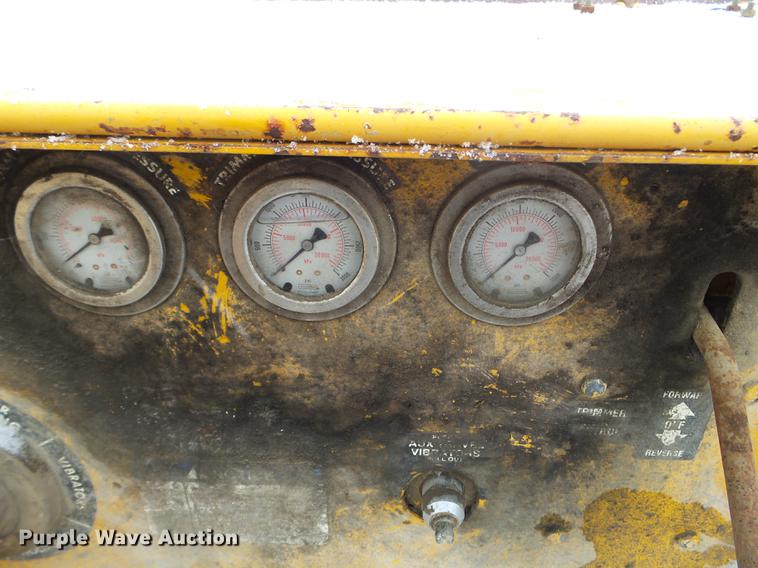 image for item DX9749 1980 Gomaco GT6300 Commander III paver