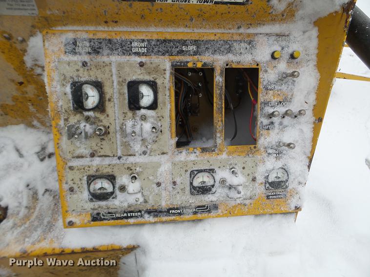 image for item DX9749 1980 Gomaco GT6300 Commander III paver