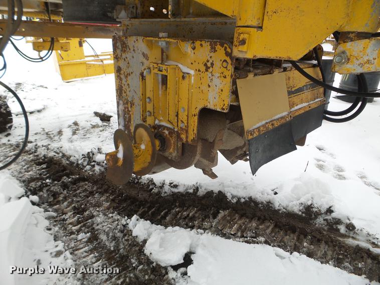 image for item DX9749 1980 Gomaco GT6300 Commander III paver