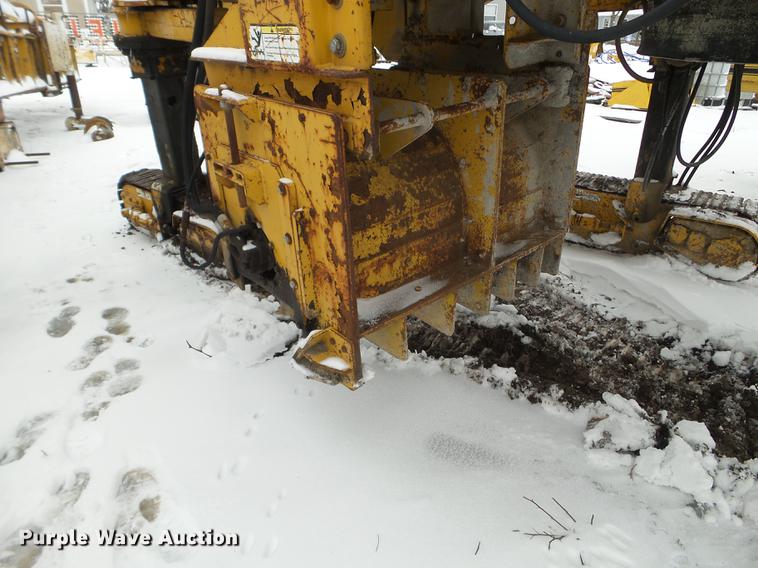 image for item DX9749 1980 Gomaco GT6300 Commander III paver