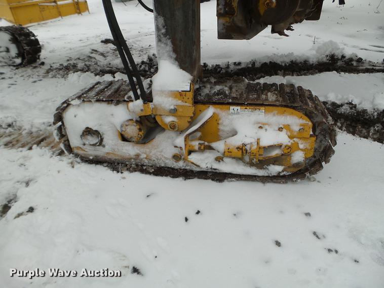 image for item DX9749 1980 Gomaco GT6300 Commander III paver