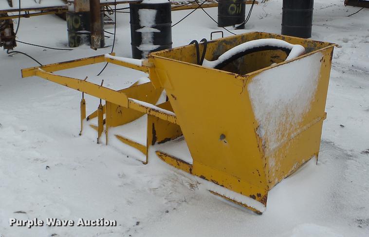 image for item DX9749 1980 Gomaco GT6300 Commander III paver