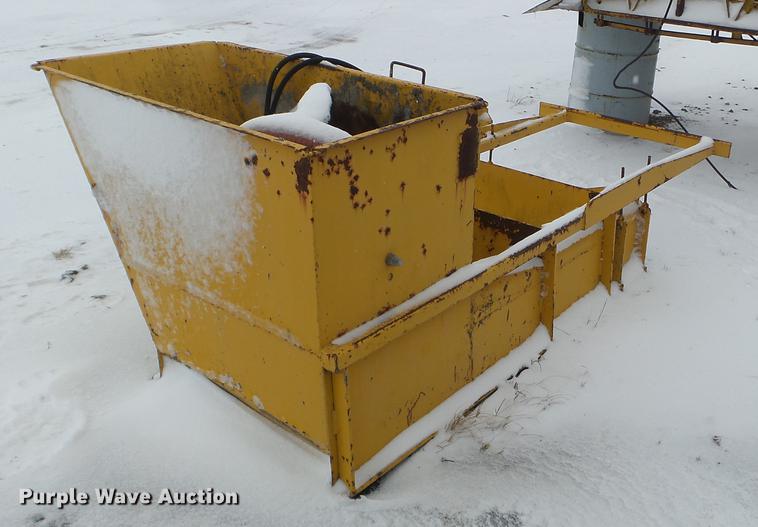 image for item DX9749 1980 Gomaco GT6300 Commander III paver