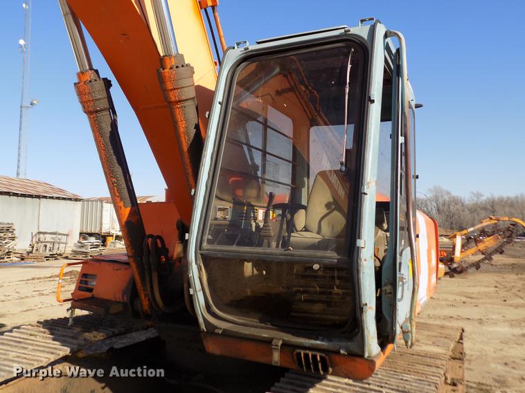 image for item DY9164 1994 Hitachi EX200LC excavator