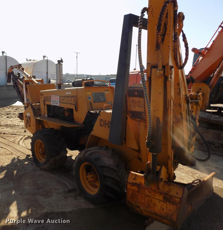 image for item DY9166 1980 Case DH5 trencher