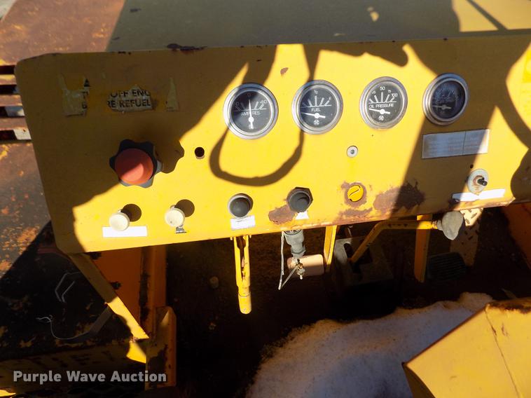 image for item DY9167 1984 BMC MH42B breaker