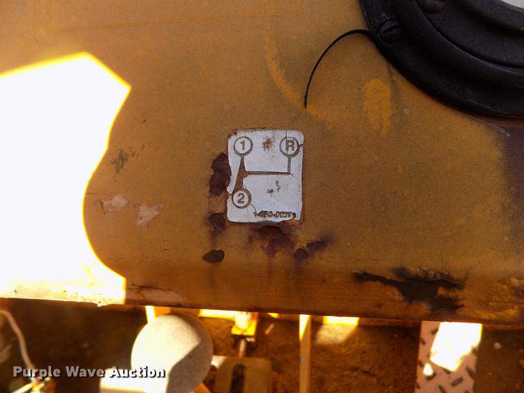 image for item DY9167 1984 BMC MH42B breaker