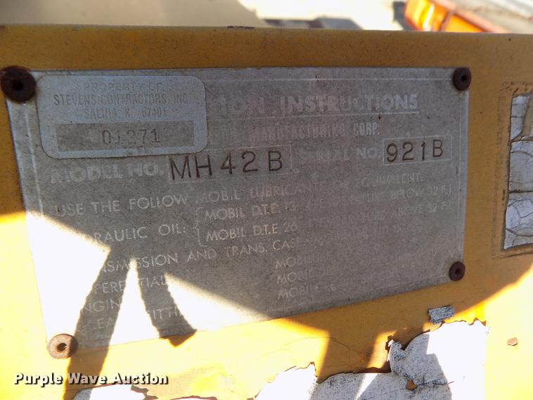 image for item DY9167 1984 BMC MH42B breaker