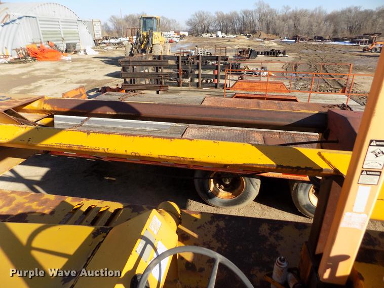 image for item DY9167 1984 BMC MH42B breaker