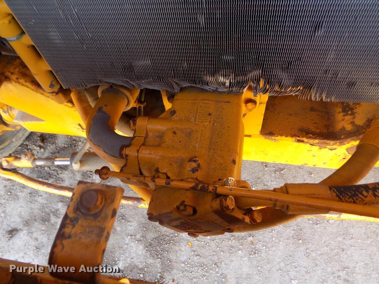 image for item DY9167 1984 BMC MH42B breaker