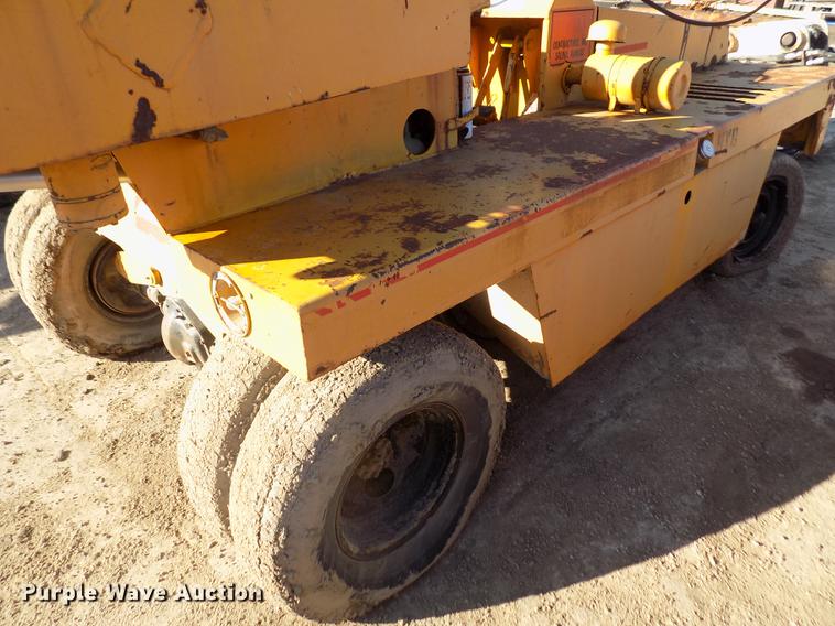 image for item DY9167 1984 BMC MH42B breaker