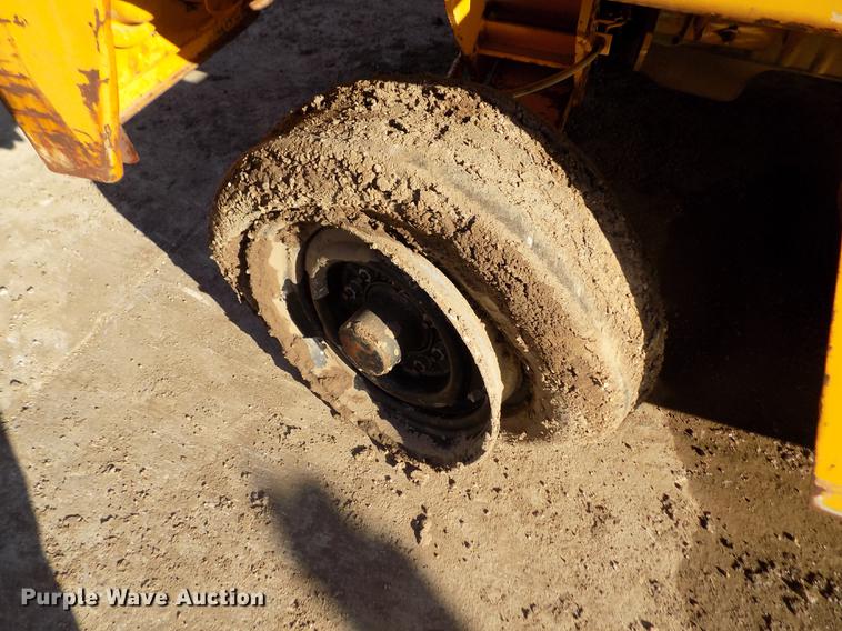 image for item DY9167 1984 BMC MH42B breaker