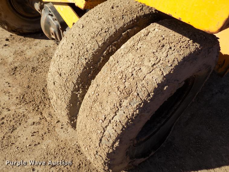 image for item DY9167 1984 BMC MH42B breaker