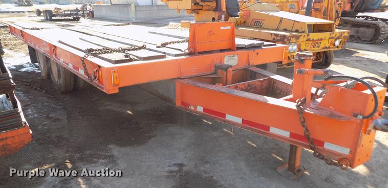 image for item DY9168 1992 Trail-Eze equipment trailer