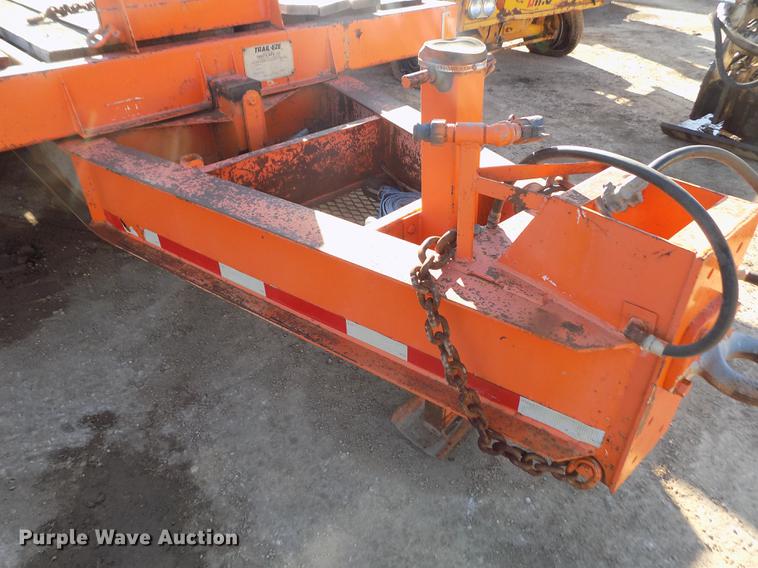 image for item DY9168 1992 Trail-Eze equipment trailer
