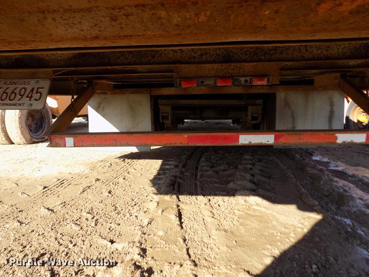 image for item DY9168 1992 Trail-Eze equipment trailer