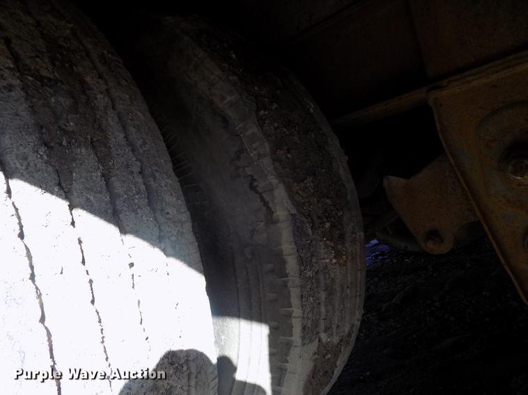 image for item DY9168 1992 Trail-Eze equipment trailer