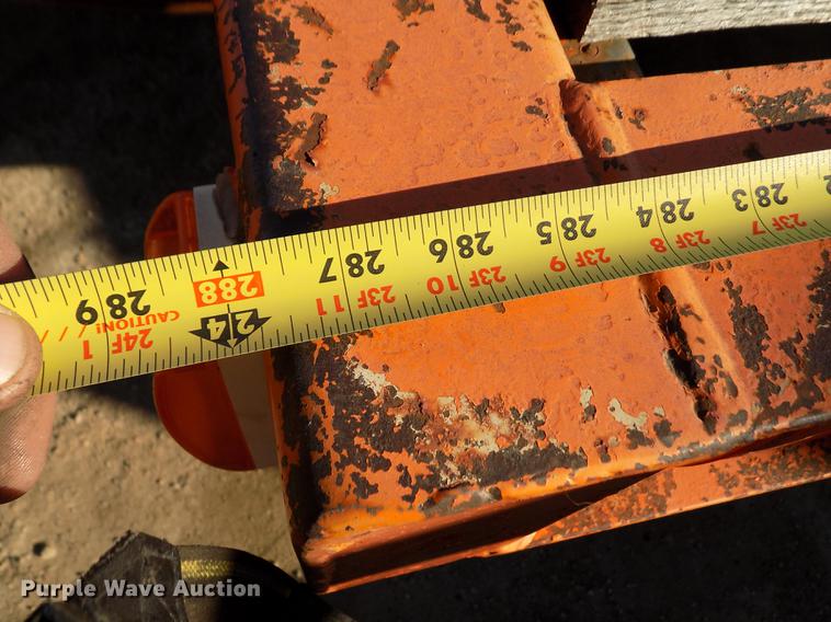 image for item DY9168 1992 Trail-Eze equipment trailer