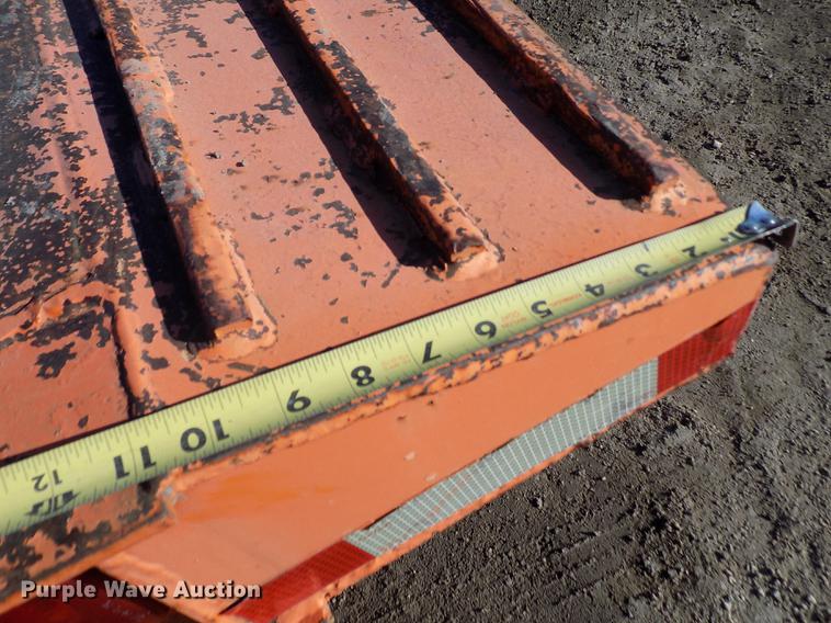 image for item DY9168 1992 Trail-Eze equipment trailer