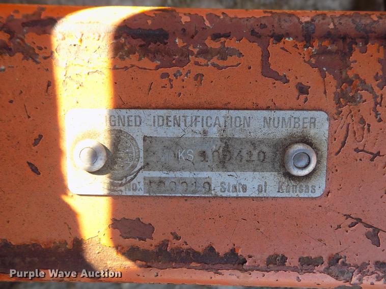 image for item DY9169 1990 shop built utility trailer