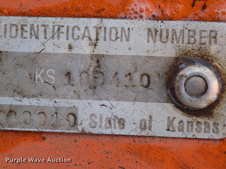 image for item DY9169 1990 shop built utility trailer