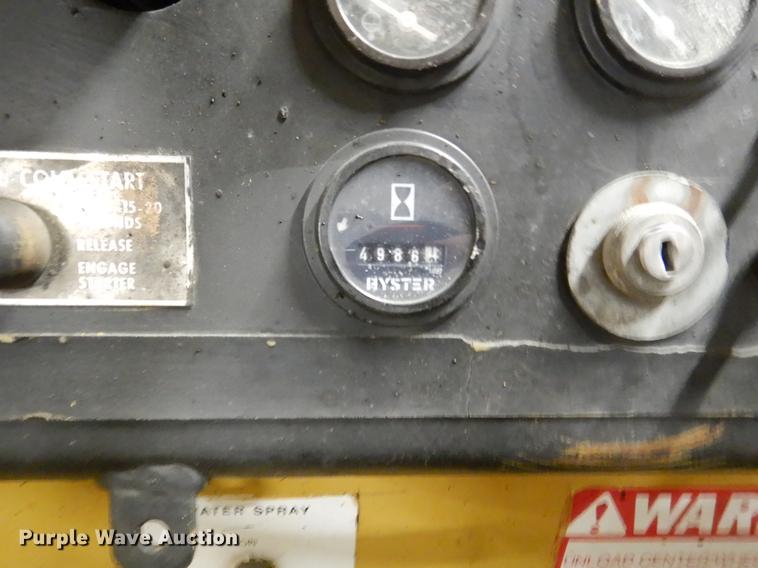 image for item DY9762 1984 Hyster C530A pneumatic roller