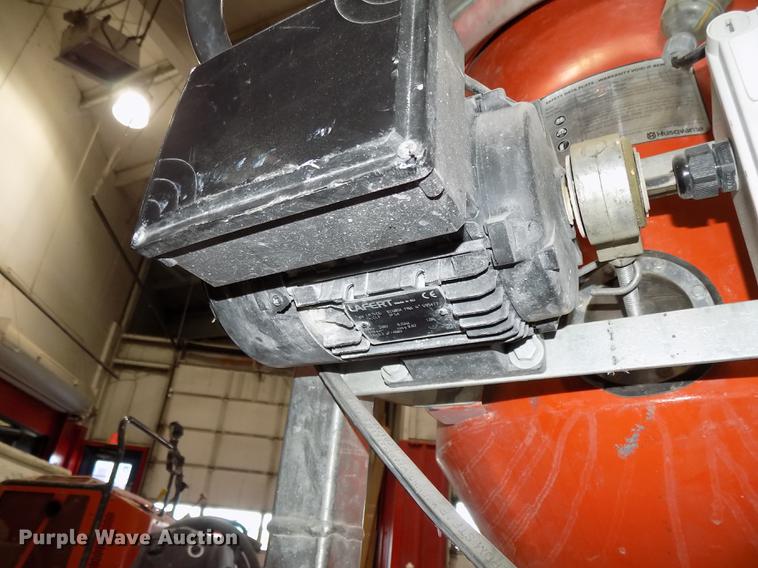 image for item DZ9619 (2) Husqvarna concrete dust extractor vacuums