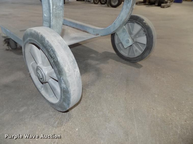 image for item DZ9619 (2) Husqvarna concrete dust extractor vacuums